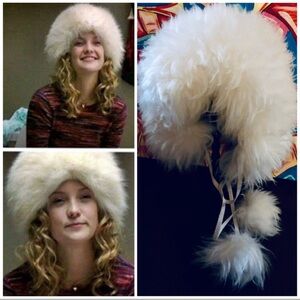 Vintage 1970’s Tuscan Lambskin Fur Hat Pompom Tie